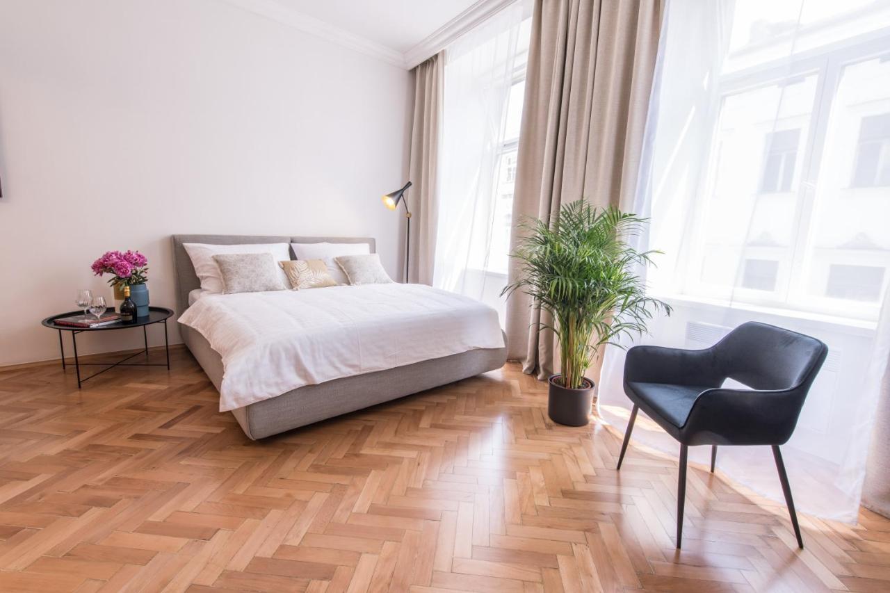 New Design Apt - Central Location Wenceslas Square براغ المظهر الخارجي الصورة