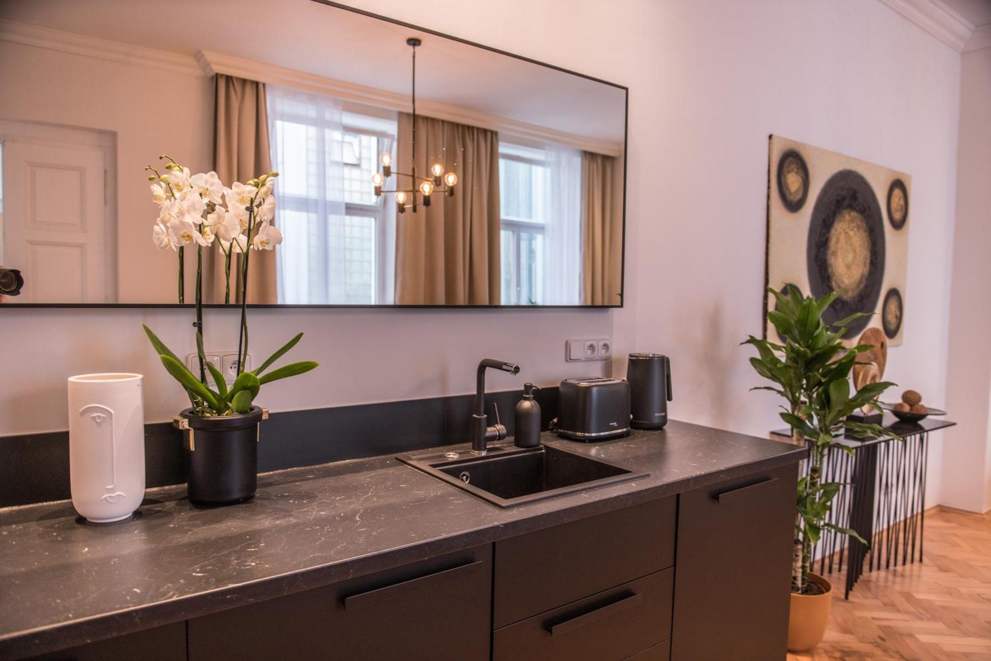 New Design Apt - Central Location Wenceslas Square براغ المظهر الخارجي الصورة